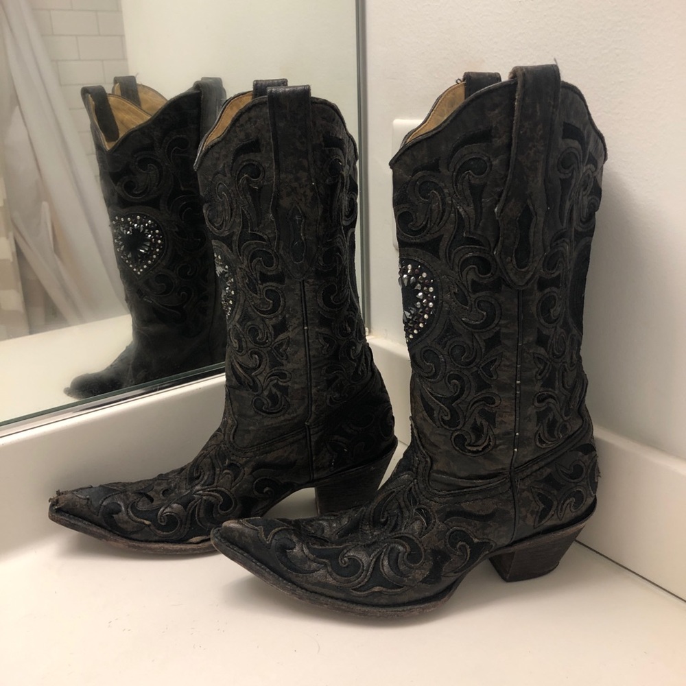 Corral boots